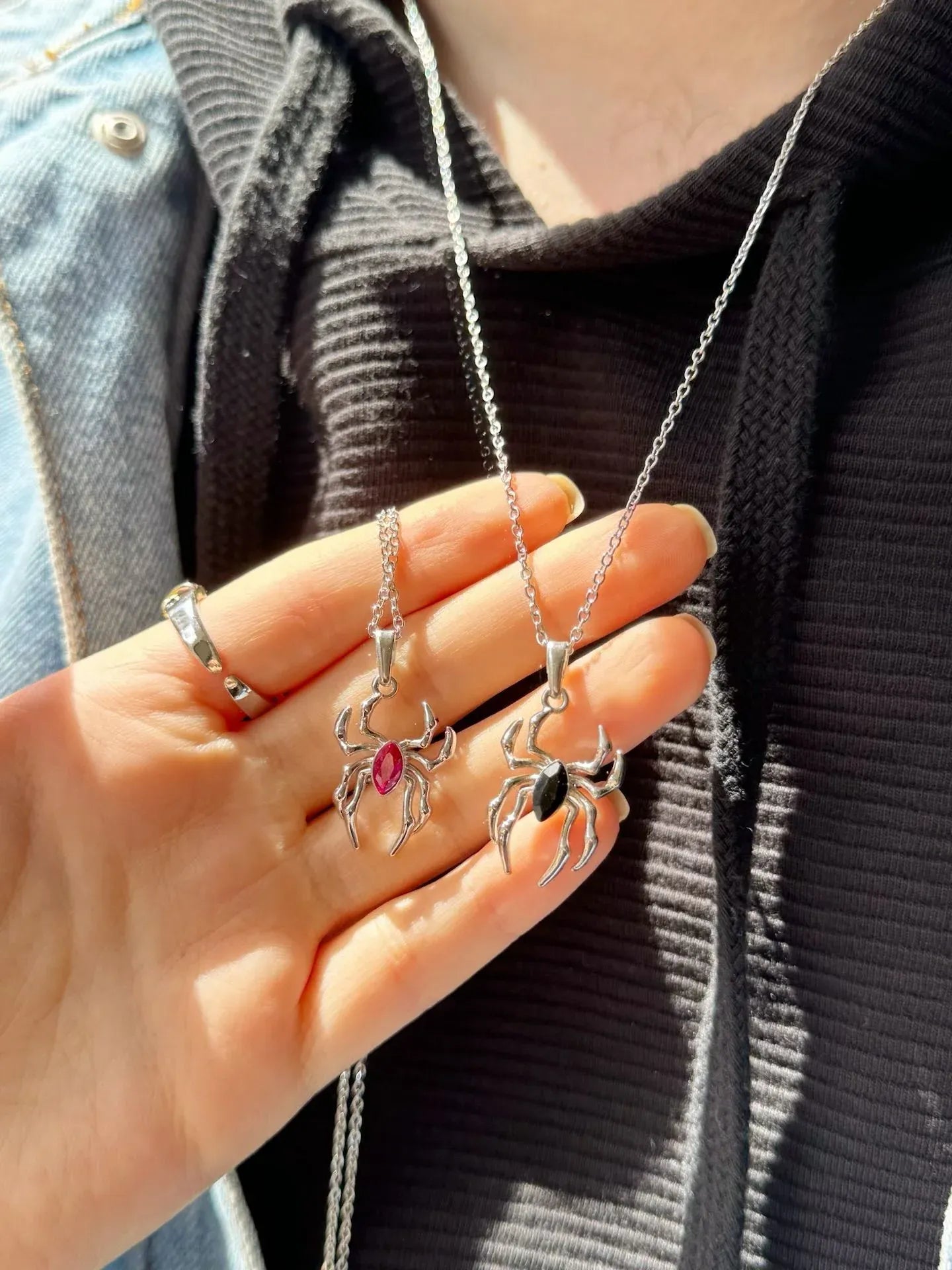 Spiderman & Gwen Necklace Set
